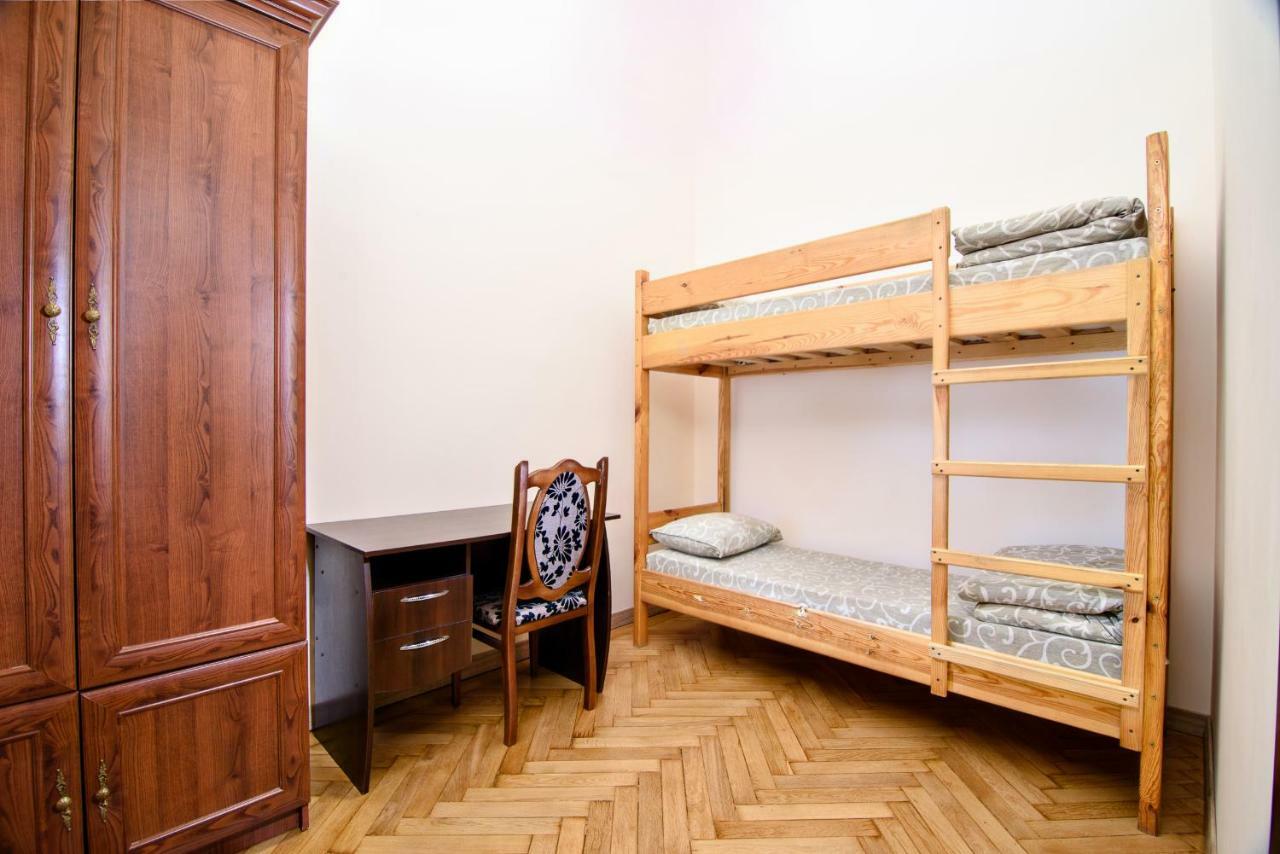Cossacks Hostel Lviv Chambre photo