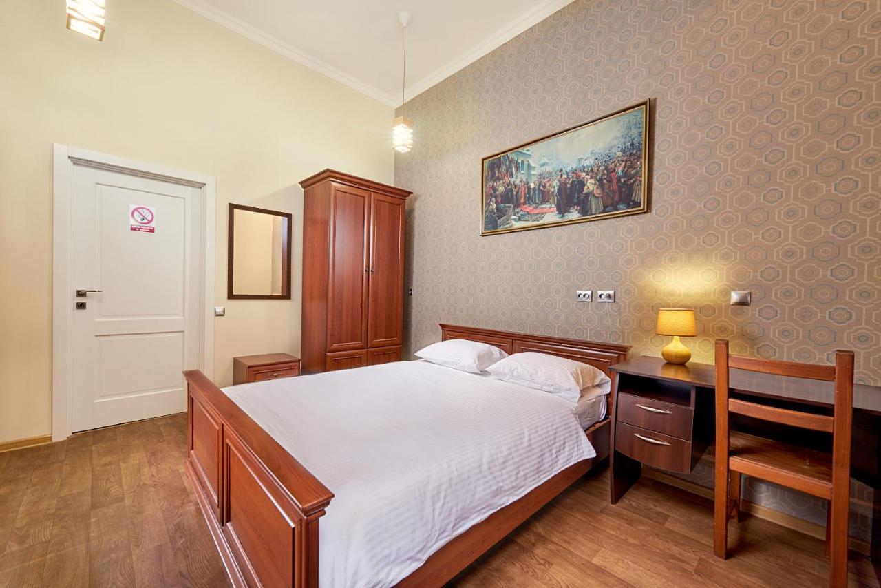 Cossacks Hostel Lviv Extérieur photo