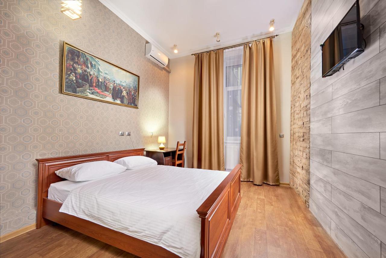 Cossacks Hostel Lviv Extérieur photo